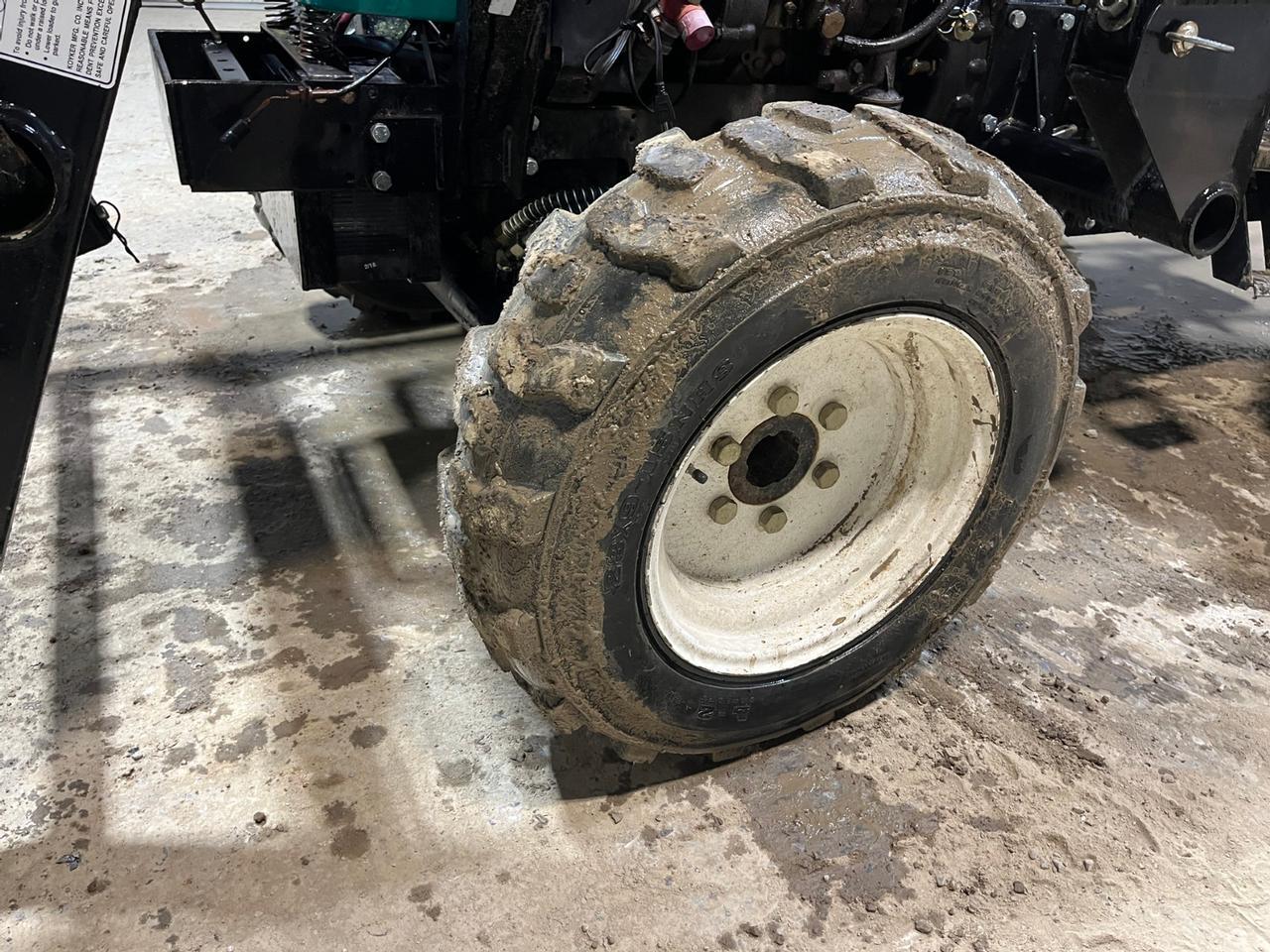 AgBoss 284 Tractor with Loader