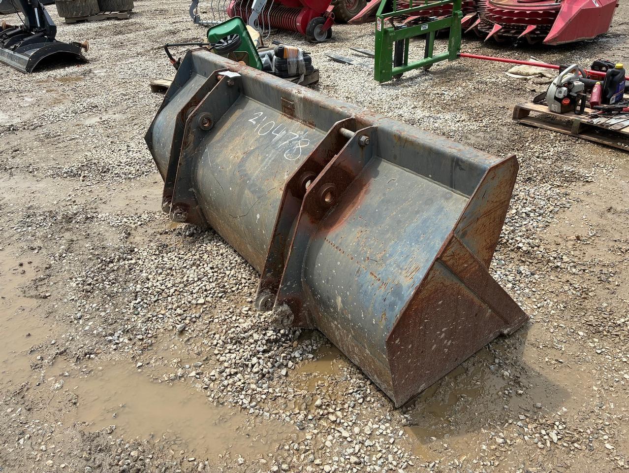 82" Loader Bucket