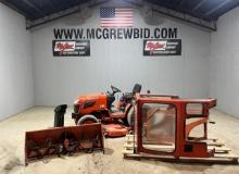 Kubota B2620 Tractor with Cab