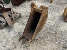 John Deere 12" Excavator Bucket