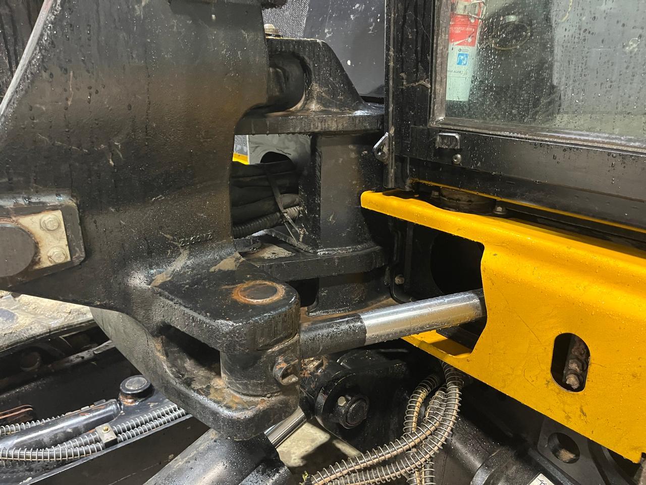 2022 JCB 86C-2 Excavator