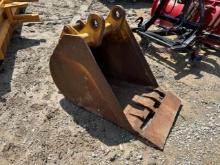 24"Backhoe Bucket