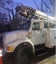 International 4900 Auger Truck