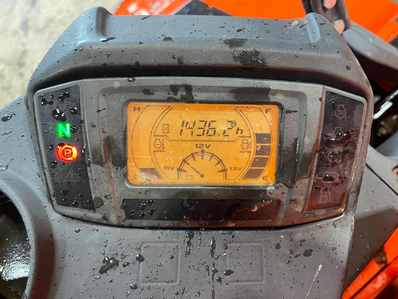 Kubota ZD1211 Zero Turn Mower