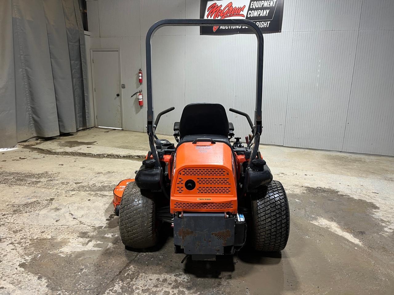 Kubota ZD1211 Zero Turn Mower
