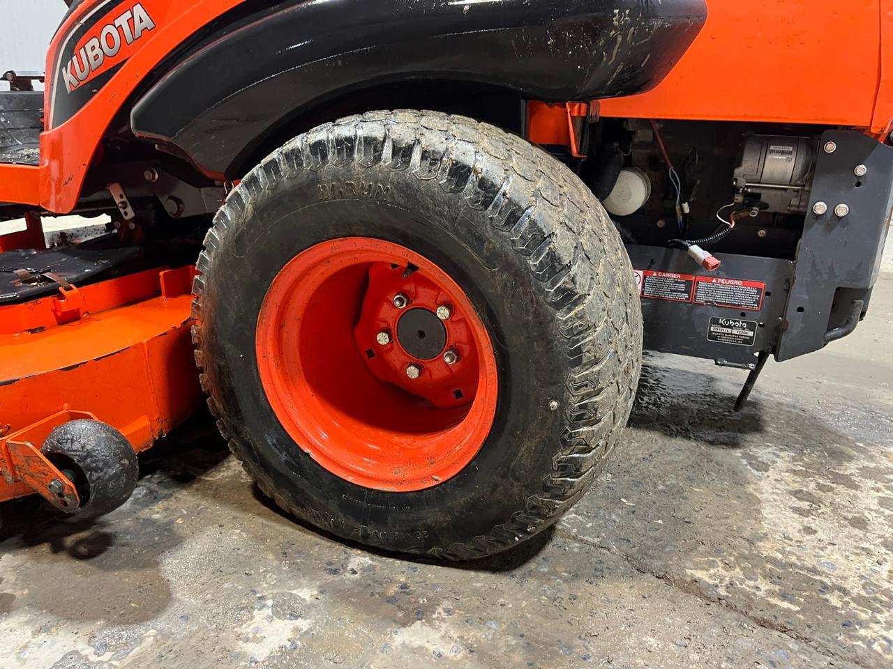 Kubota ZD1211 Zero Turn Mower
