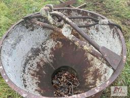 Concrete bucket