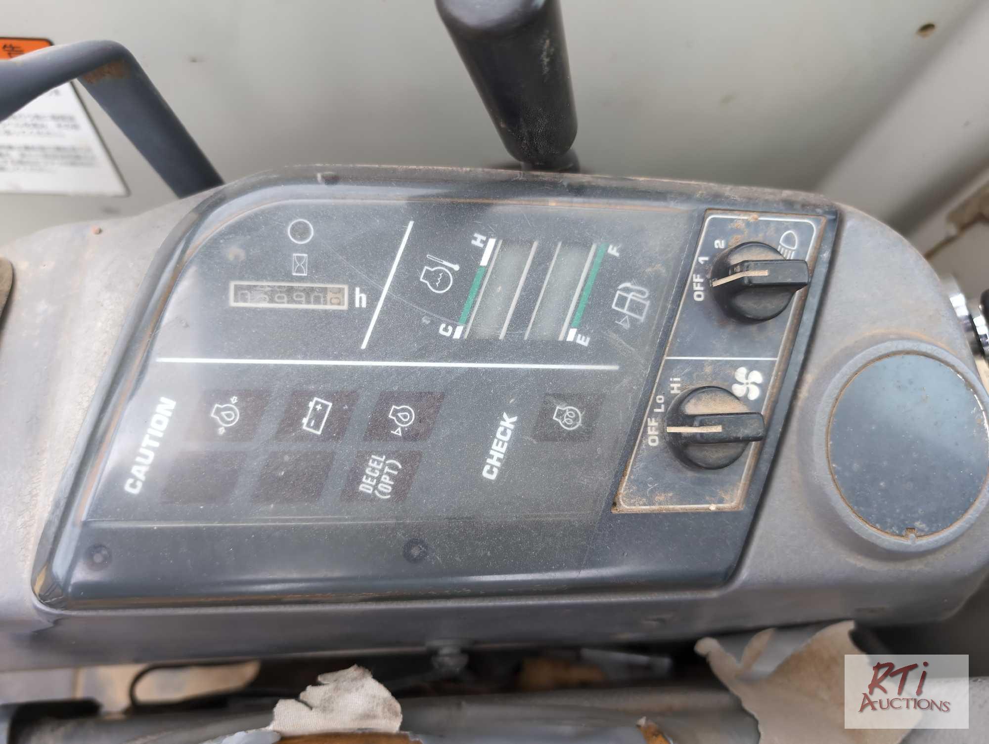 Komatsu PC40R-8 mini excavator, 20in digging bucket, mechanical thumb, backfill blade, cab, 3990