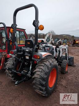 New Bobcat CT2035 tractor, 4WD, loader, open station, 1 hour, SN B4VK12295