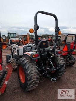 New Bobcat CT2035 tractor, 4WD, loader, open station, 1 hour, SN B4VK12295
