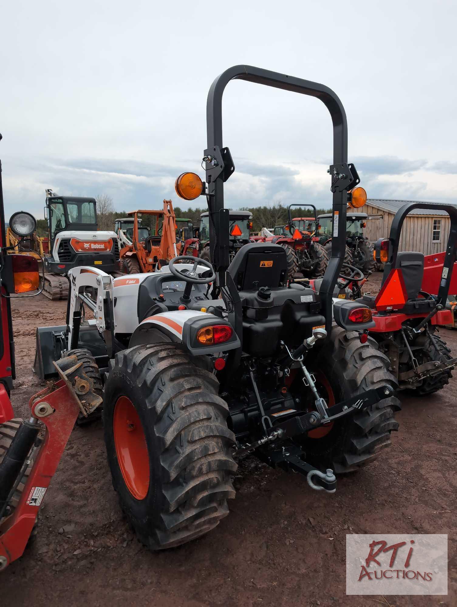 New Bobcat CT2035 tractor, 4WD, loader, open station, 1 hour, SN B4VK12295