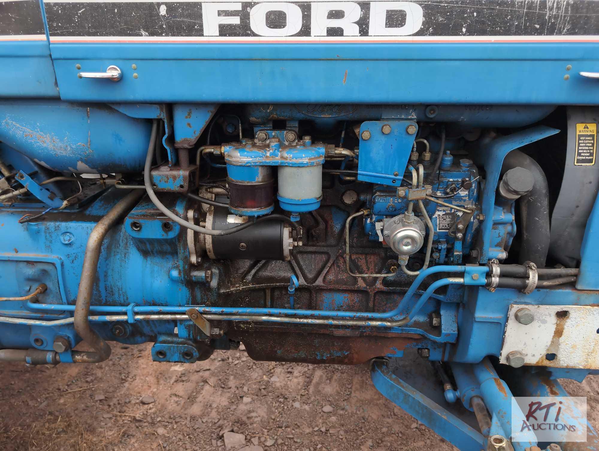 Ford 5610 tractor, 2 remotes, open station