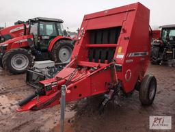 Massey Ferguson 1734 round baler