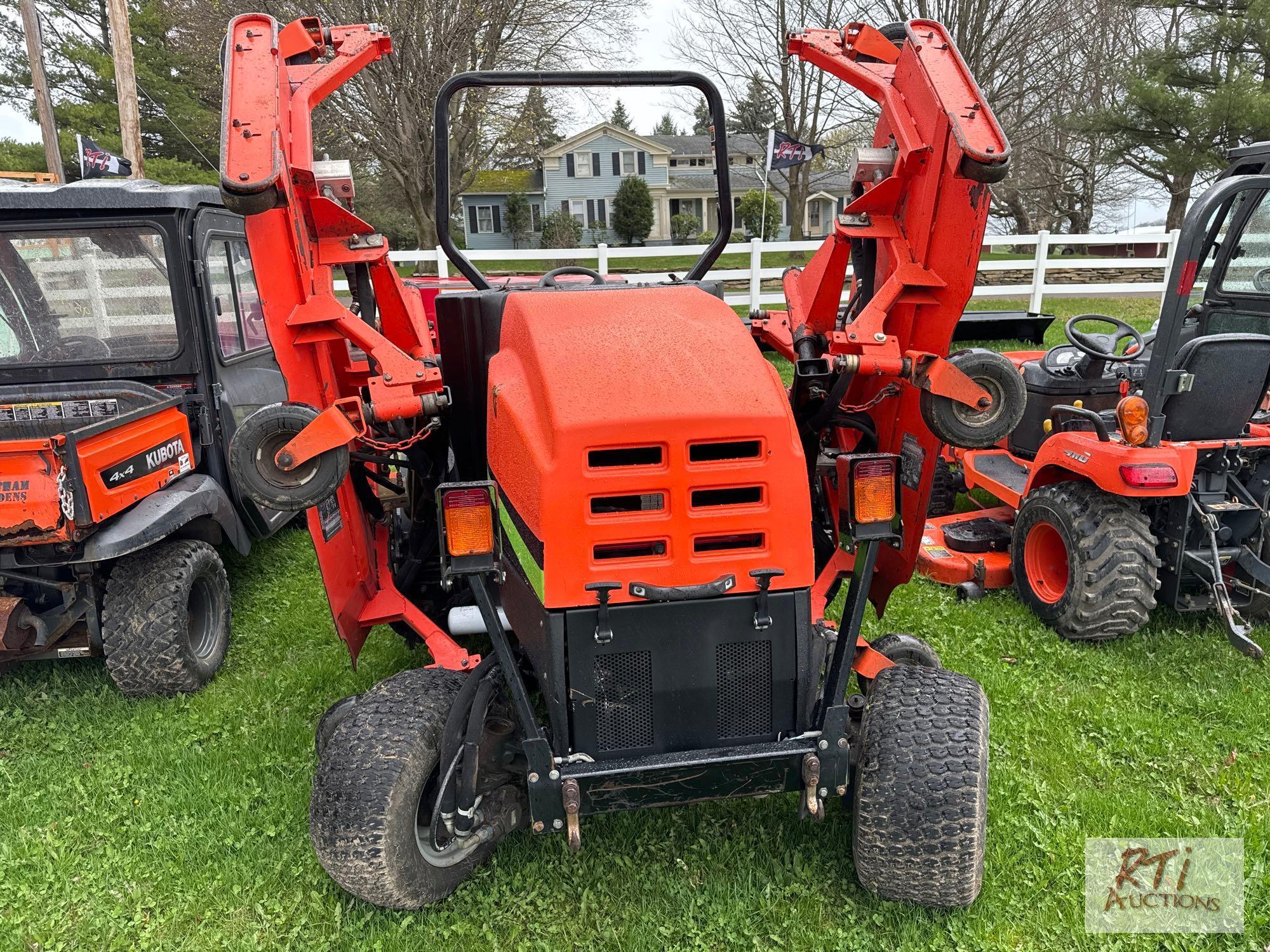 Jacobsen 9016 wide area mower, 16ft cut, hydraulic decks, 4WD, Kubota Diesel engine, HST, 3203 hrs.