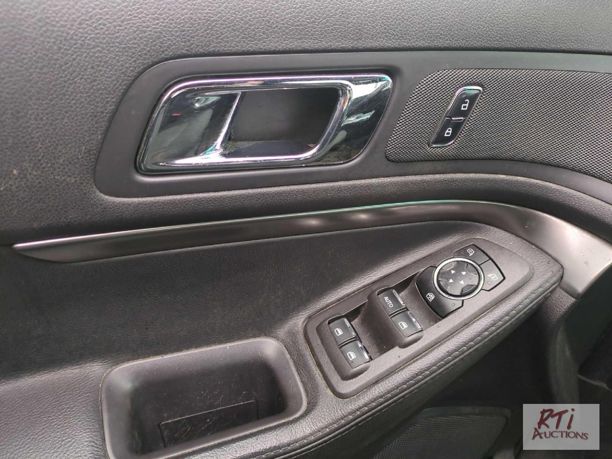 2014 Ford Explorer Interceptor, AWD, PW, PL, power mirrors, A/C, 182K, VIN:1FM5K8AR6EGC60554