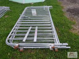 6X Crowd control or small animal fence