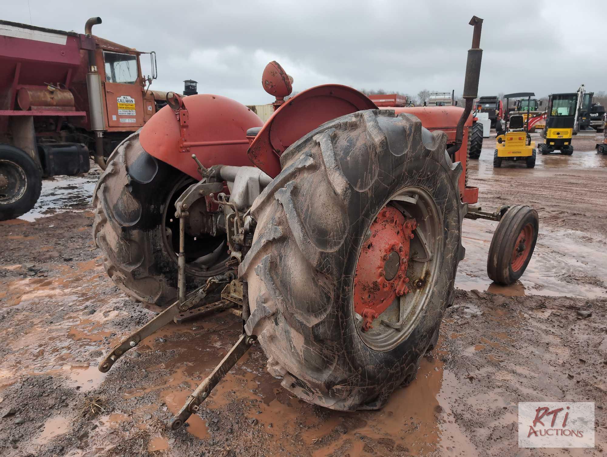 Massey Ferguson gas tractor