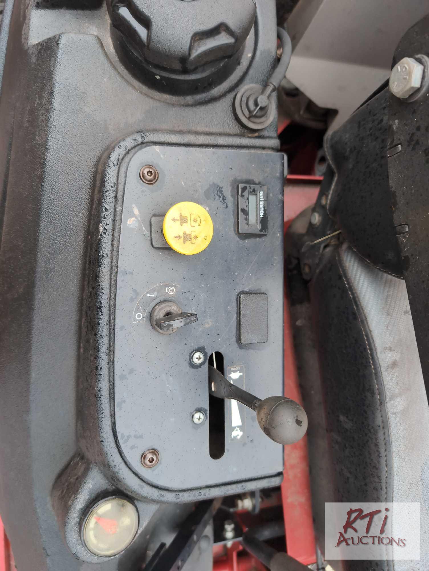 Ferris IS2100Z zero turn mower, 61in deck, VanGuard 28hp engine