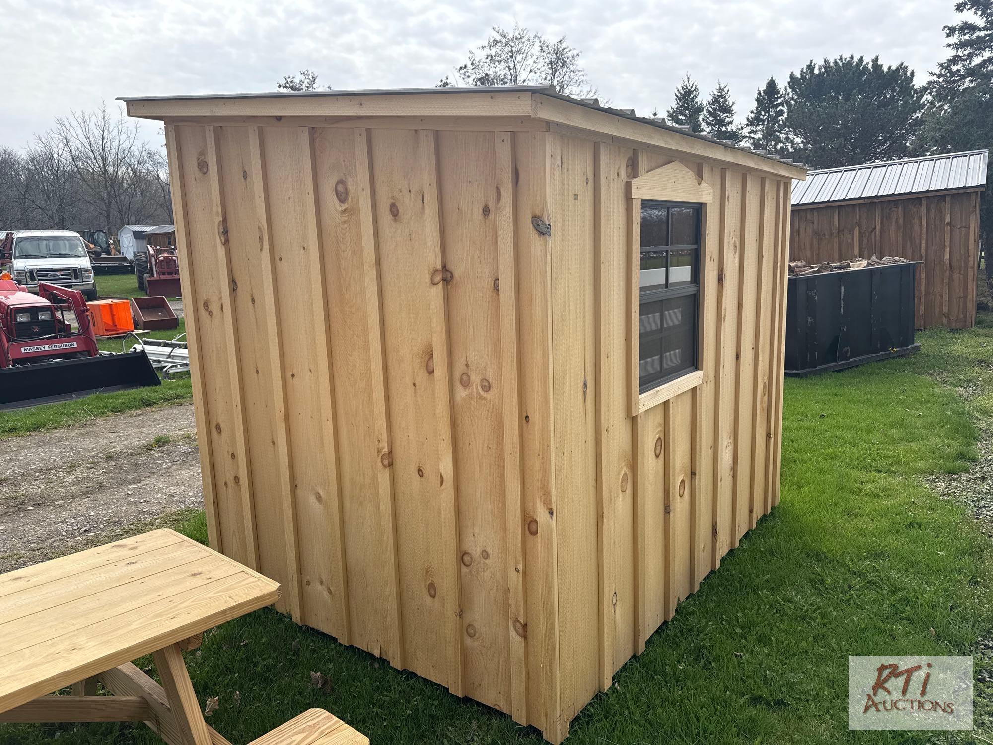 6x8 Chicken coop with man door