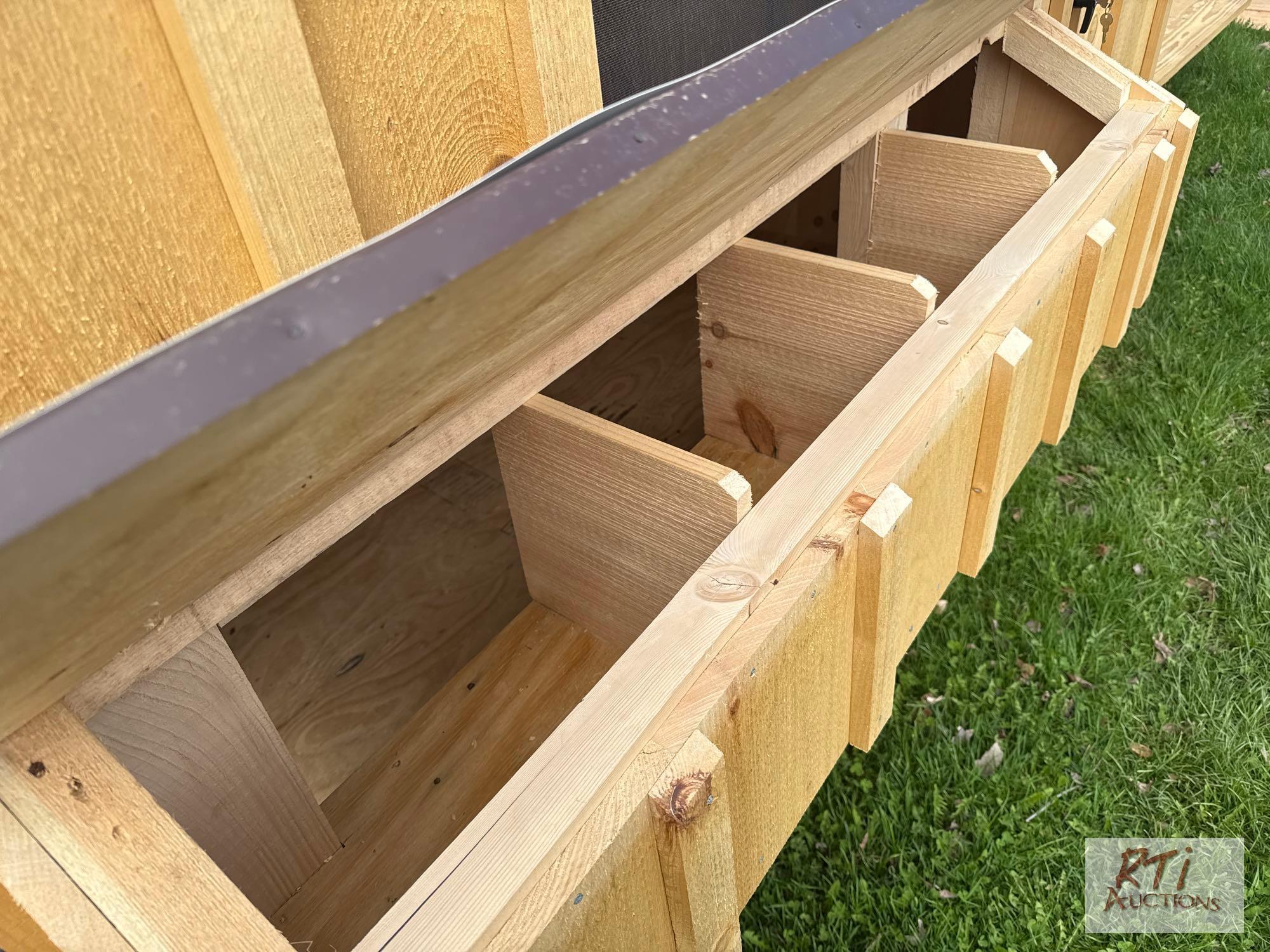 6x8 Chicken coop with man door