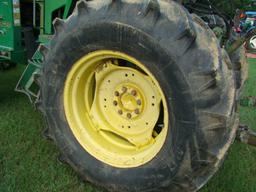 6300 JOHN DEERE TRACTOR W/ 620 LOADER AND BUCKET