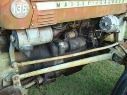 MASSEY FERGUSON 135 TRACTOR