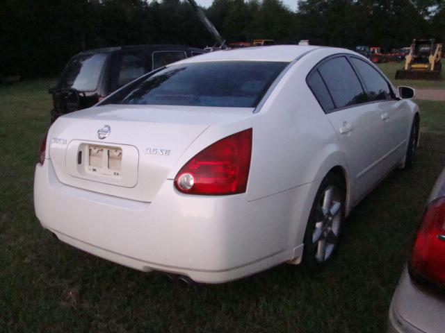 2004 NISSAN MAXIMA
