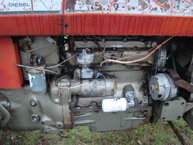 MASSEY FERGUSON 265 TRACTOR