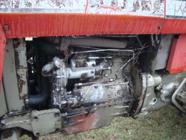 MASSEY FERGUSON 265 TRACTOR