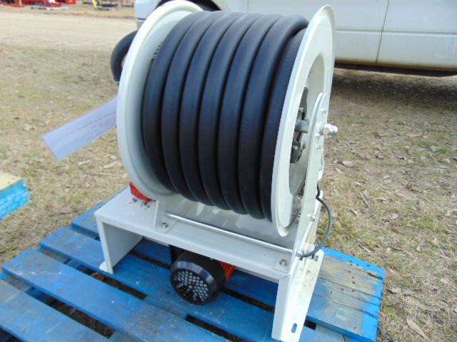 FUEL PUMP WITH METER