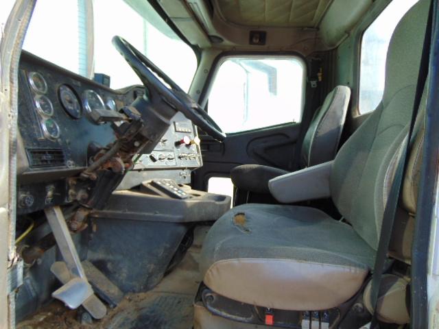 (T) '02 INTERNATIONAL 9100