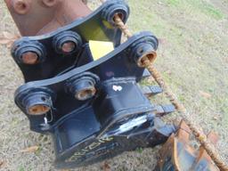18" EXCAVATOR BUCKET
