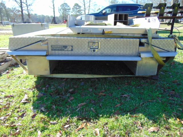 ALUMINUM TRUCK TOOL BOX