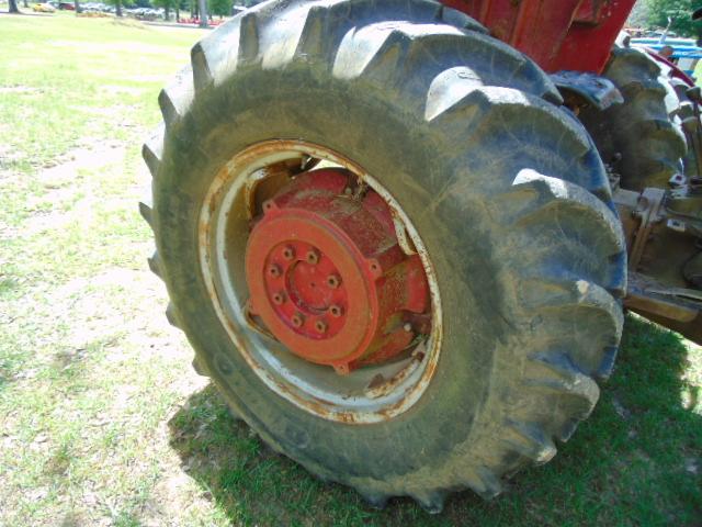 165 MASSEY FERGUSON TRACTOR W/CANOPY