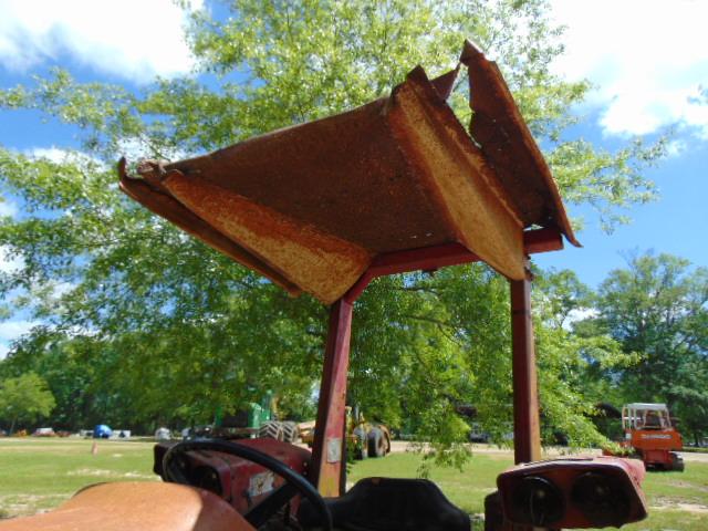 165 MASSEY FERGUSON TRACTOR W/CANOPY