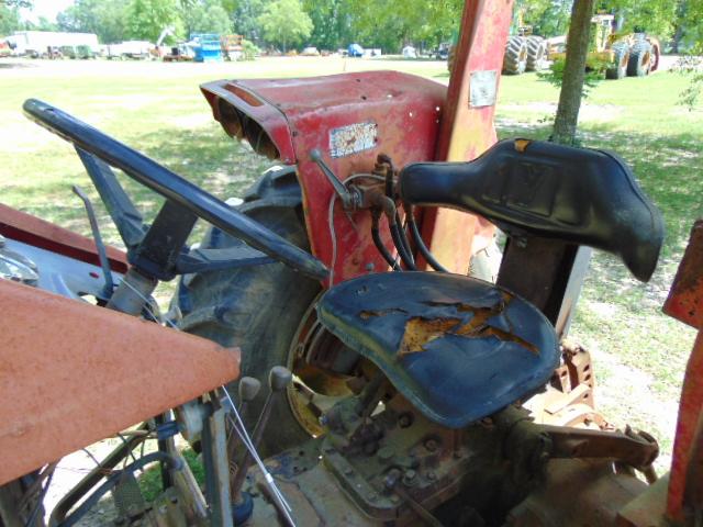 165 MASSEY FERGUSON TRACTOR W/CANOPY