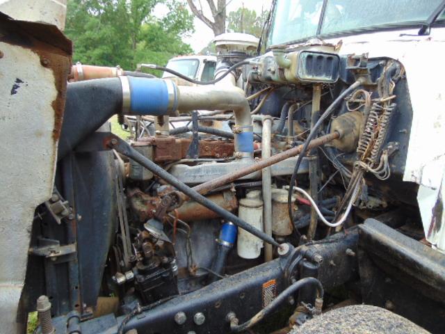 (T) 1996 MACK RD6886 C674 DUMP TRUCK