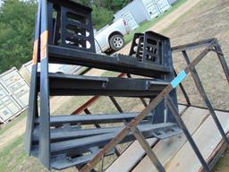 SKID STEER FORK ASSEMBLY CARRIER