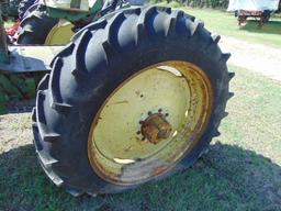 (INOP) 2010 JOHN DEERE TRICYCLE TRACTOR