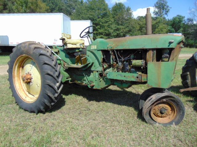 (INOP) 2010 JOHN DEERE TRICYCLE TRACTOR