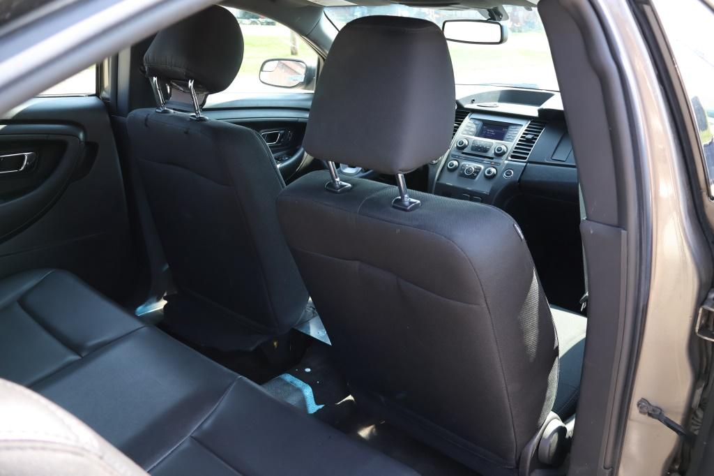 2016 Ford Taurus