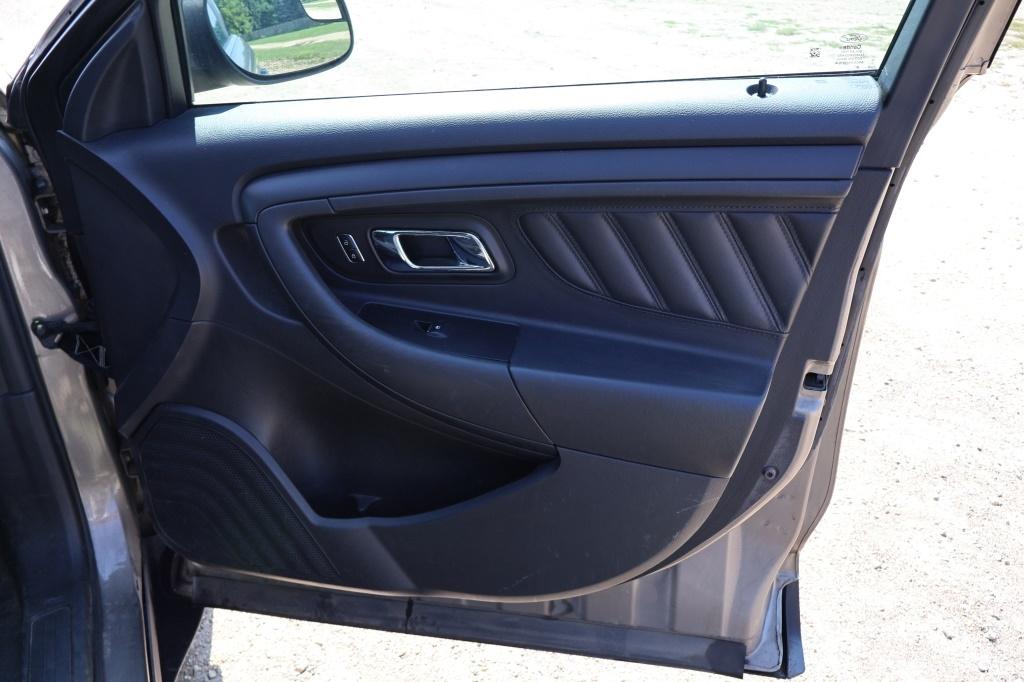 2016 Ford Taurus