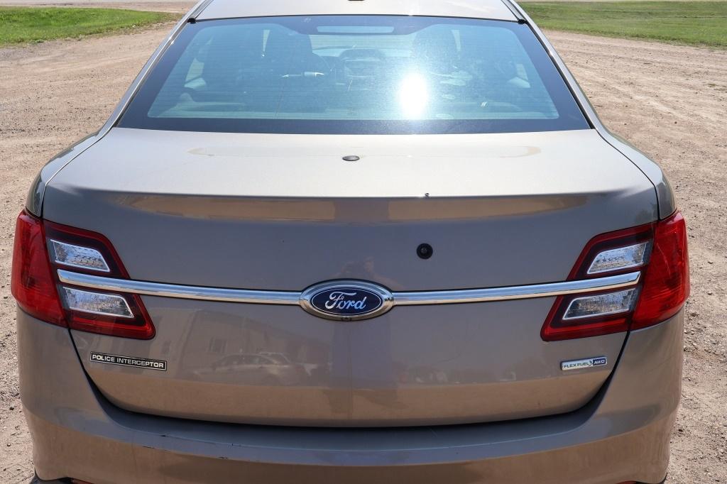 2016 Ford Taurus