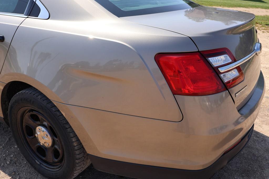 2016 Ford Taurus
