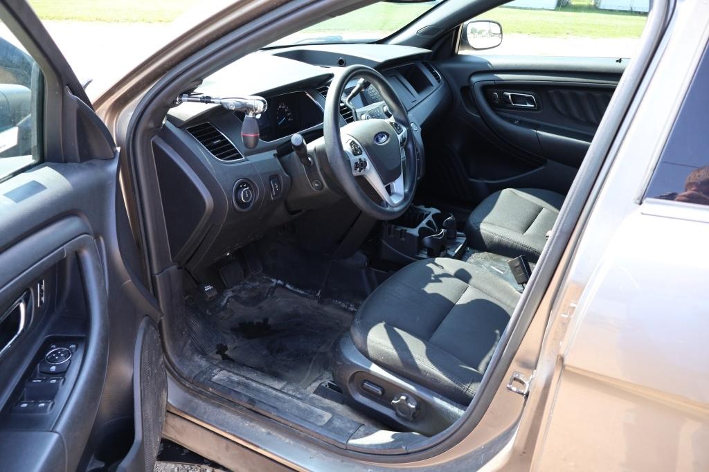 2016 Ford Taurus