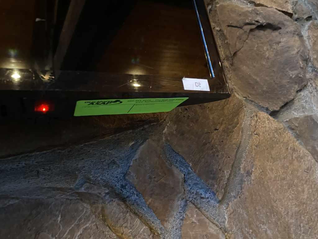 Samsung 48" TV Works All The Way