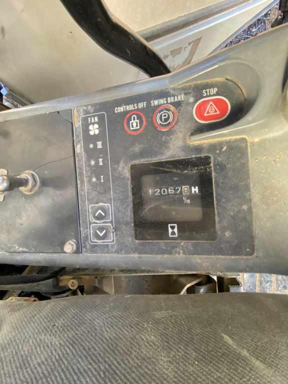 LinkBelt 3400 Track Excavator Link Belt