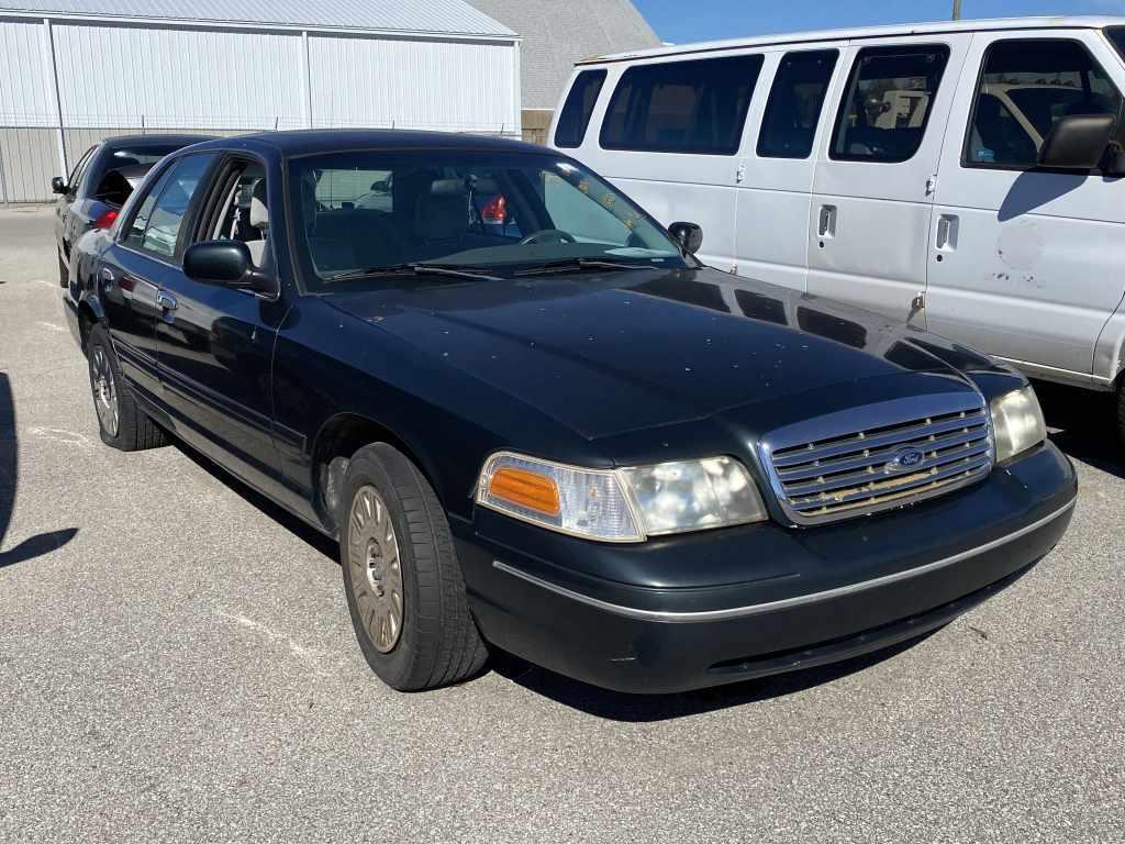 2003  FORD   Crown Vic, Color- BLACK ,  Unit# 1569