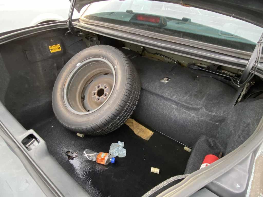 2005  Ford  Crown Vic, Color- GRAY ,  Unit# 1842