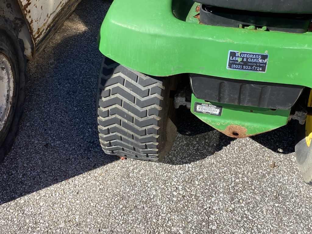 John Deere Riding Lawn Mower